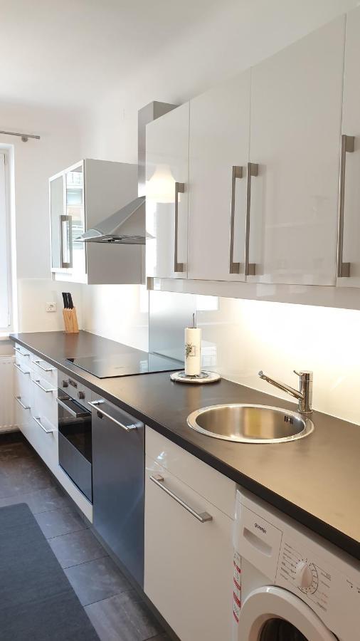 Wonderful 2-bedroom Belvedere Wenen